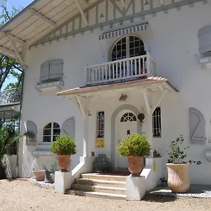 chambres-dhotes-nere-chocoa.biarritzhotels.info/